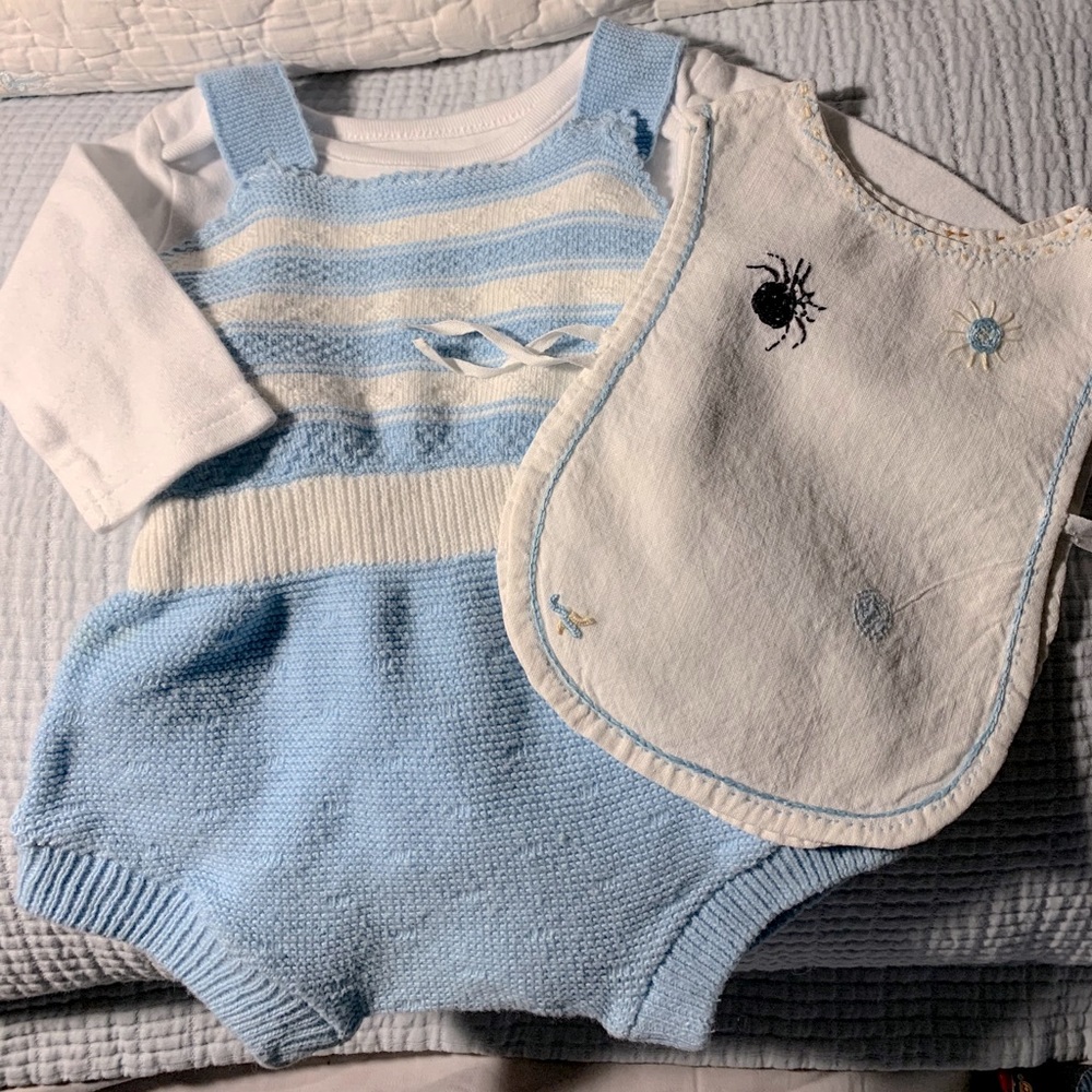 Adorable vintage 3pc boy set- Romper, onesie, bib